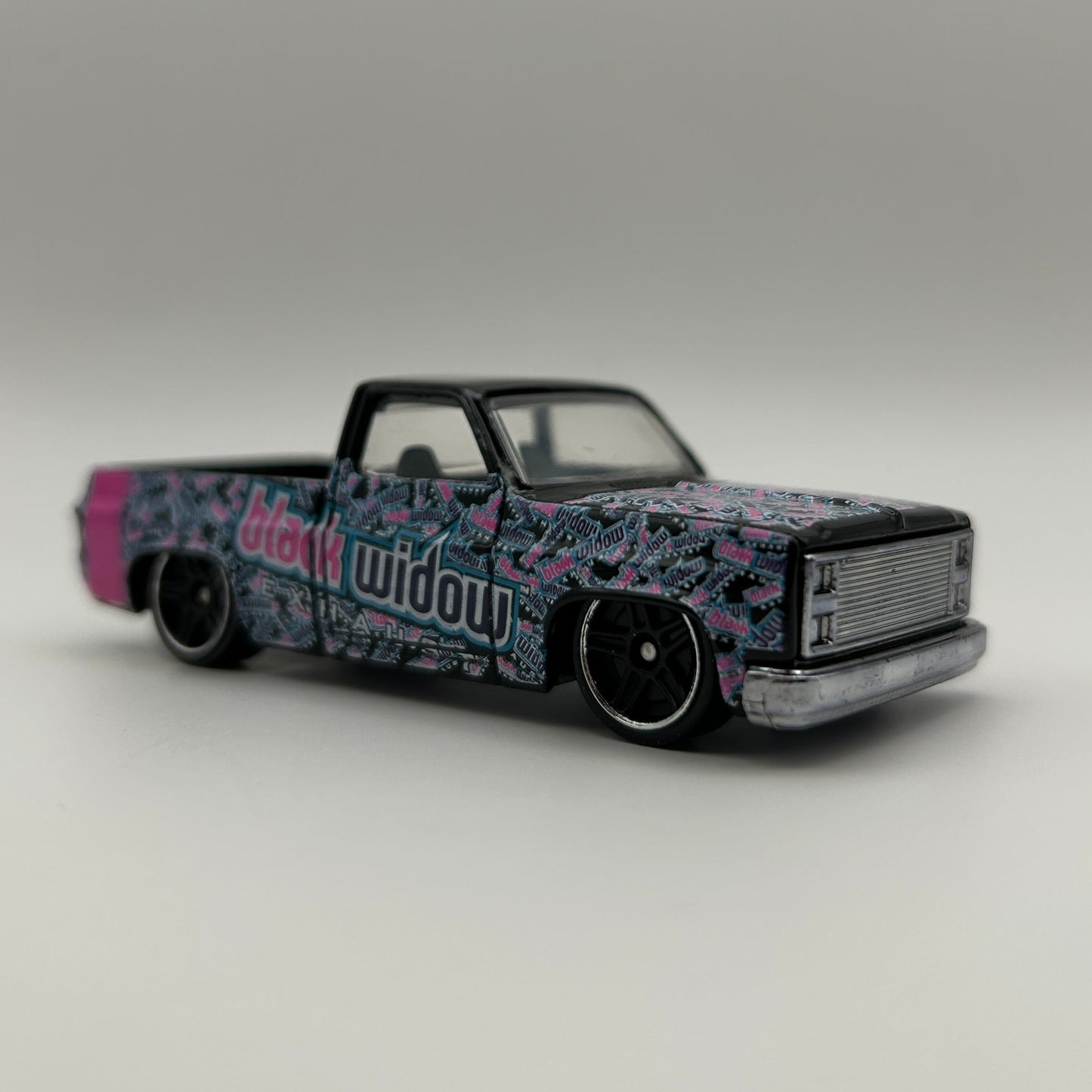Hot Wheels - '83 Chevy Silverado - Widowmaker