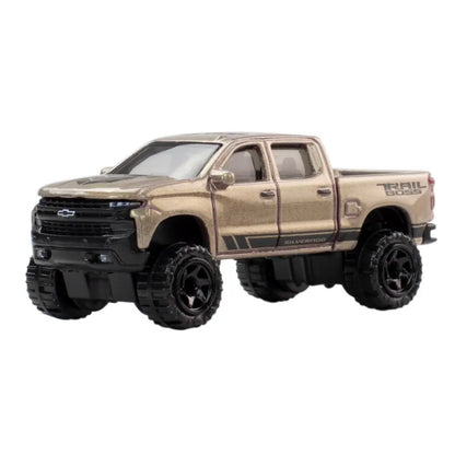Hot Wheels Silver Series - Performance Trucks - 2019 Chevrolet Silverado Trail Boss LT