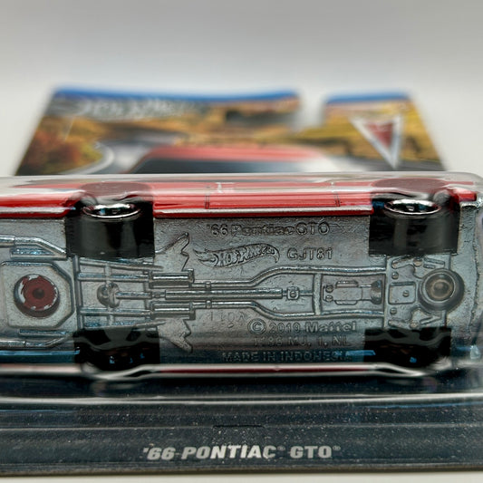 Hot Wheels - Silver Series - Pontiac - '66 Pontiac GTO (Metal Base)