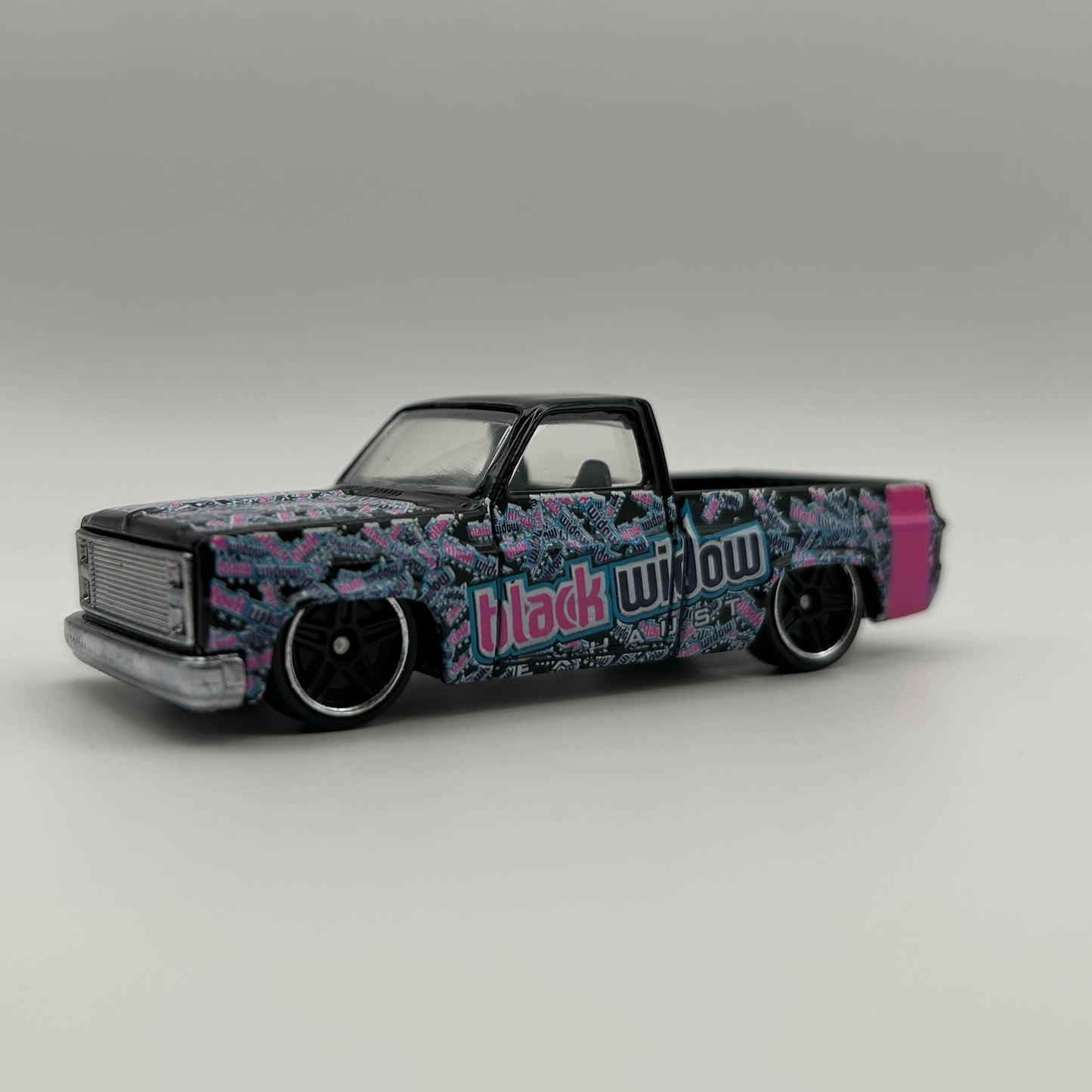 Hot Wheels - '83 Chevy Silverado - Widowmaker